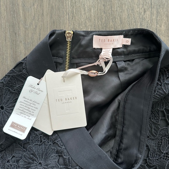 Ted Baker London Lace Mini Skirt - Picture 4 of 6